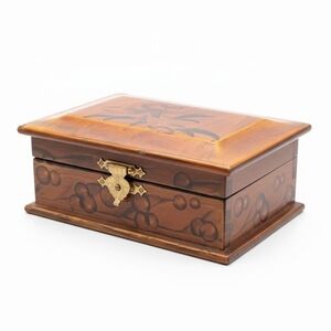 GUC Vintage Bombay Company Wooden Floral Trinket Box!!